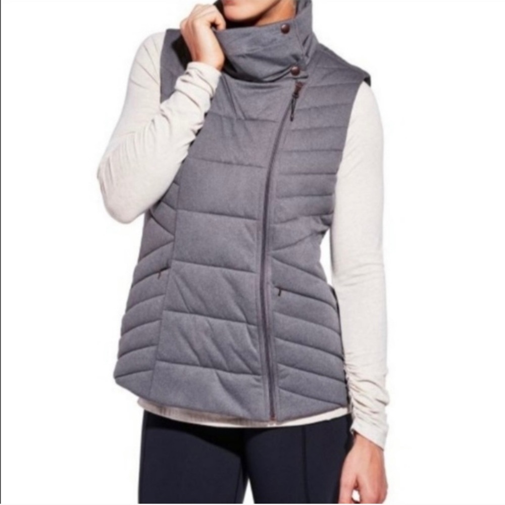 CALIA by Carrie Underwood Heather Gray Quilted Asymmetric Puffer Vest